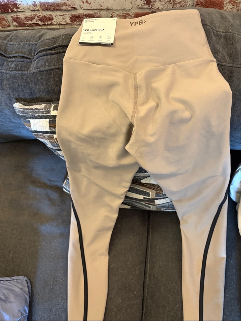 SculptLUX High-Waist Leggings in Beige with Black Trim